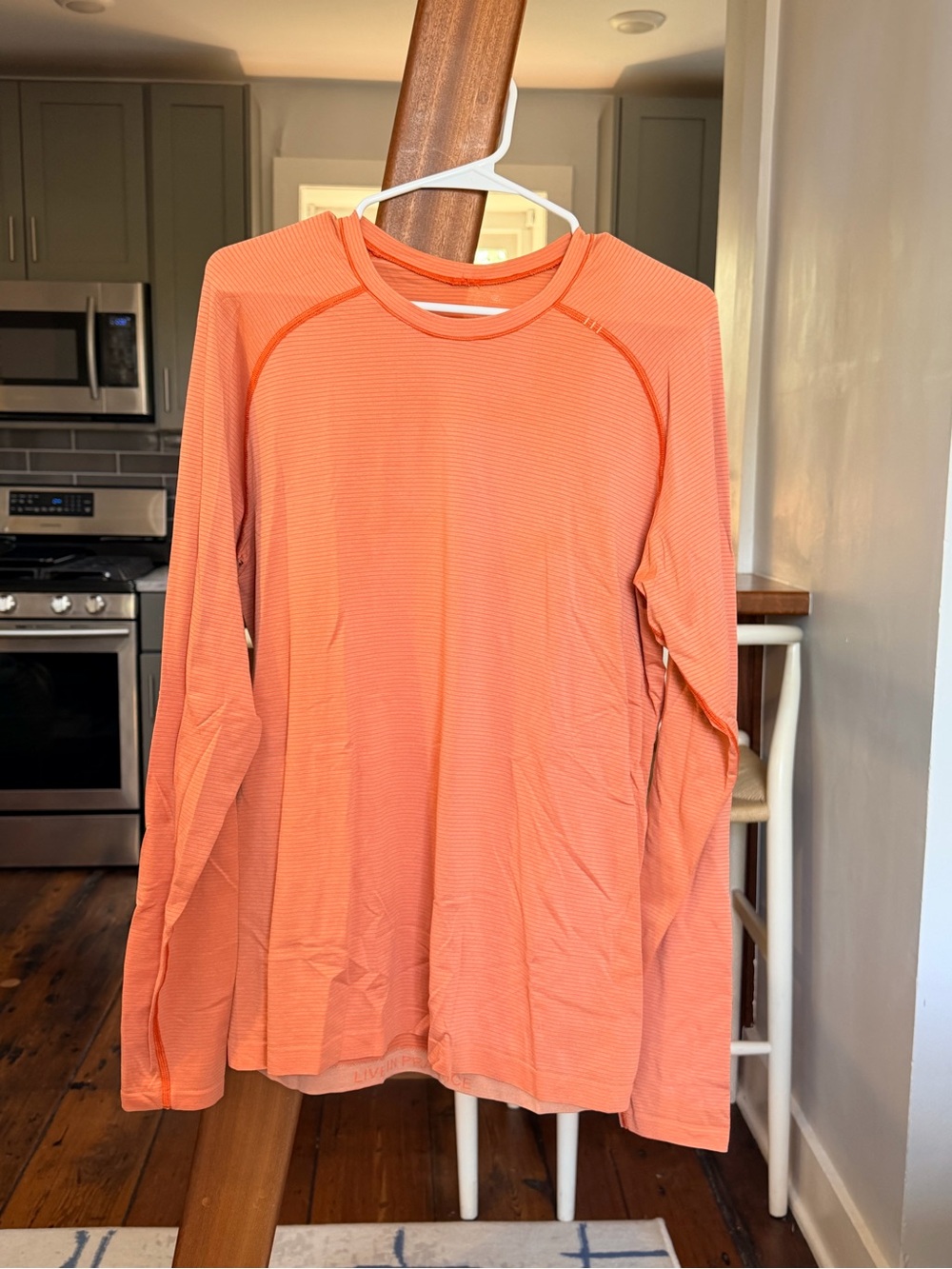 lululemon athletica Men's Long Sleeve Metal Vent Tee - Coral/Peach